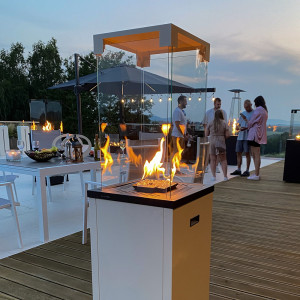 Ogrzewacz gazowy kominek ogrodowy na taras PATIO LIGHT biały